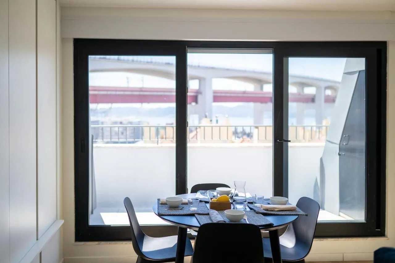 Apartment Lusiadas 53 5ºe - Beautiful River View Lisbon Portugal